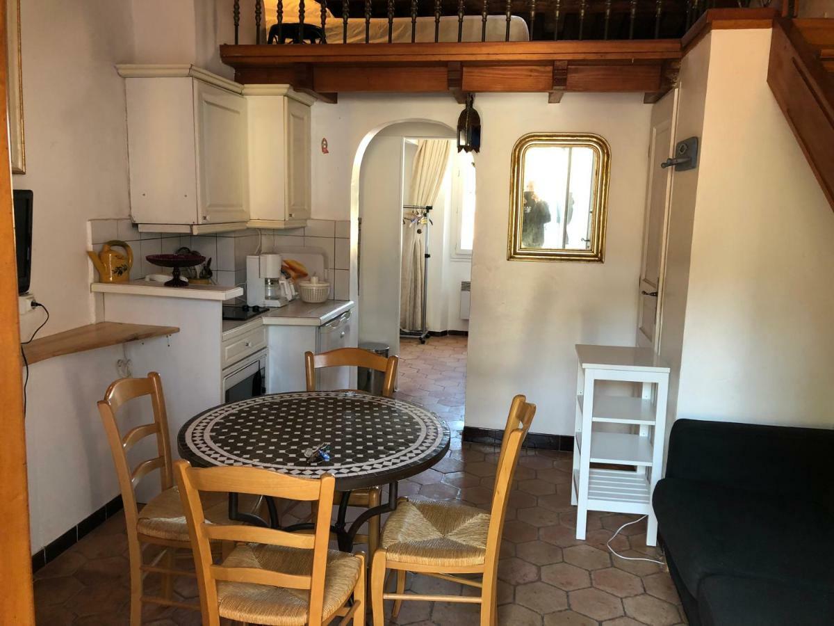 Maison de pêcheur à Porquerolles Extérieur photo